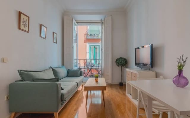 2 Zimmer Wohnung zu vermieten in Palacio, Madrid Stadt - 1.700 € (Ref: 10156826)