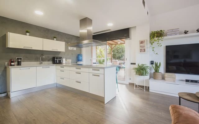 7 quarto Moradia para venda em Sant Fost de Campsentelles com garagem - 890 000 € (Ref: 10160307)