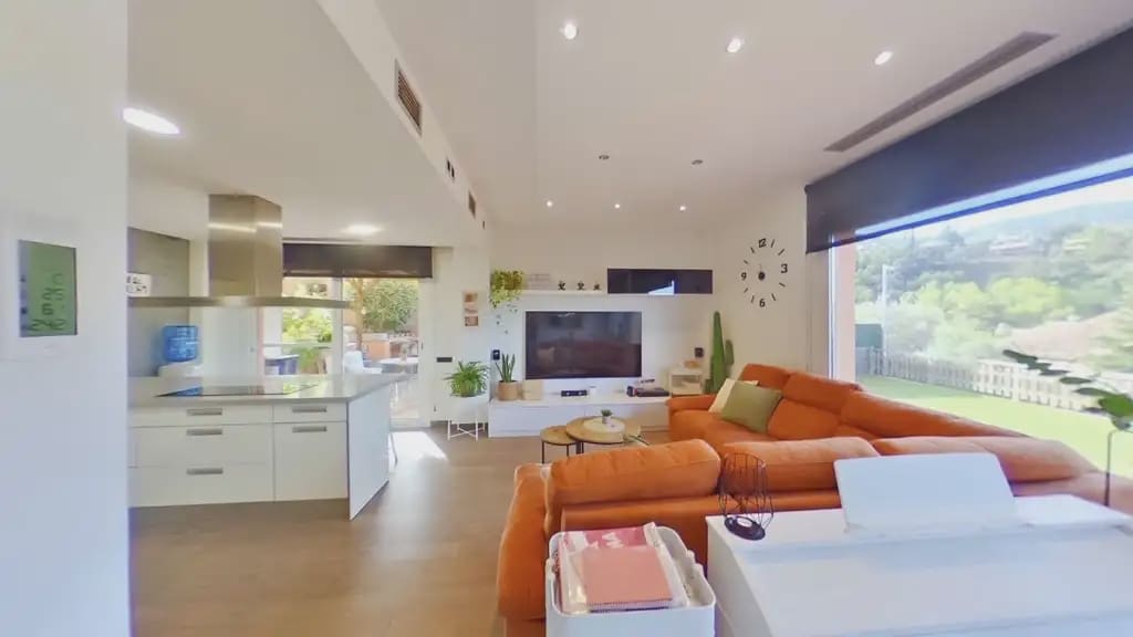 7 bedroom Villa for sale in Sant Fost de Campsentelles with garage - € 890,000 (Ref: 10160307)