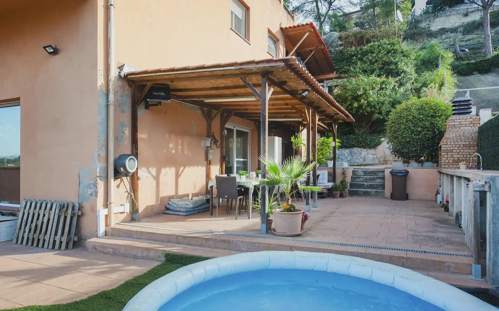 7 bedroom Villa for sale in Sant Fost de Campsentelles with garage - € 890,000 (Ref: 10160307)