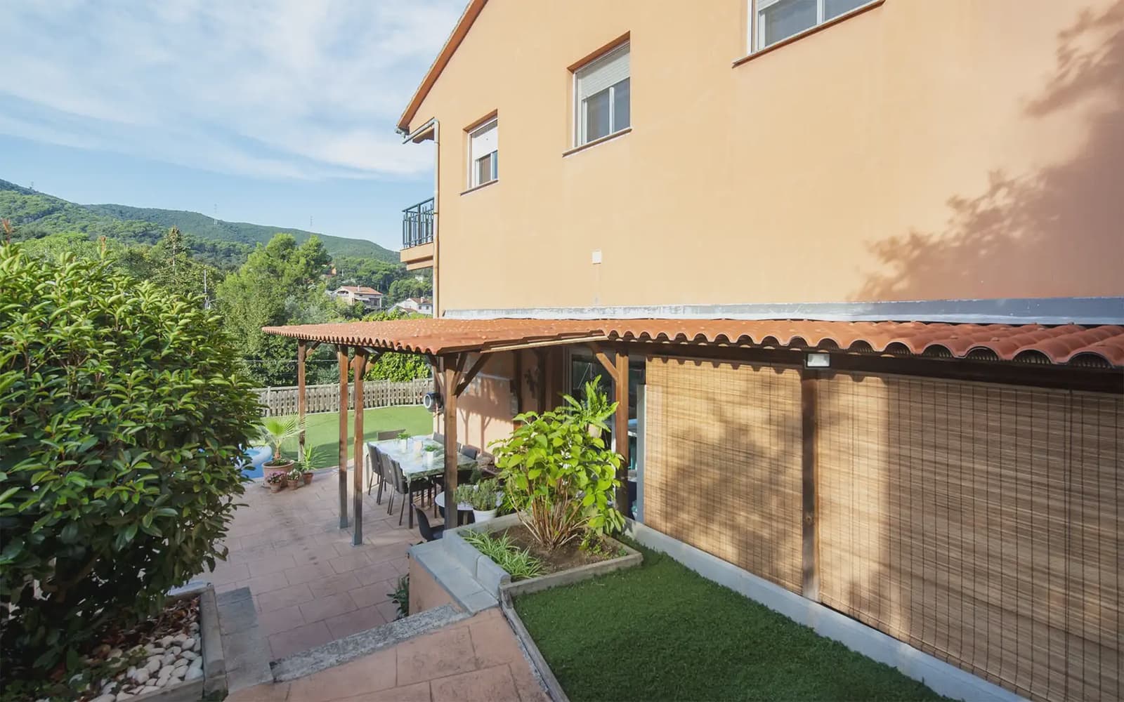 7 bedroom Villa for sale in Sant Fost de Campsentelles with garage - € 890,000 (Ref: 10160307)