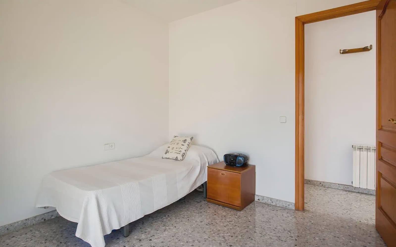 4 bedroom Villa for sale in Sant Fost de Campsentelles with garage - € 455,000 (Ref: 10160544)