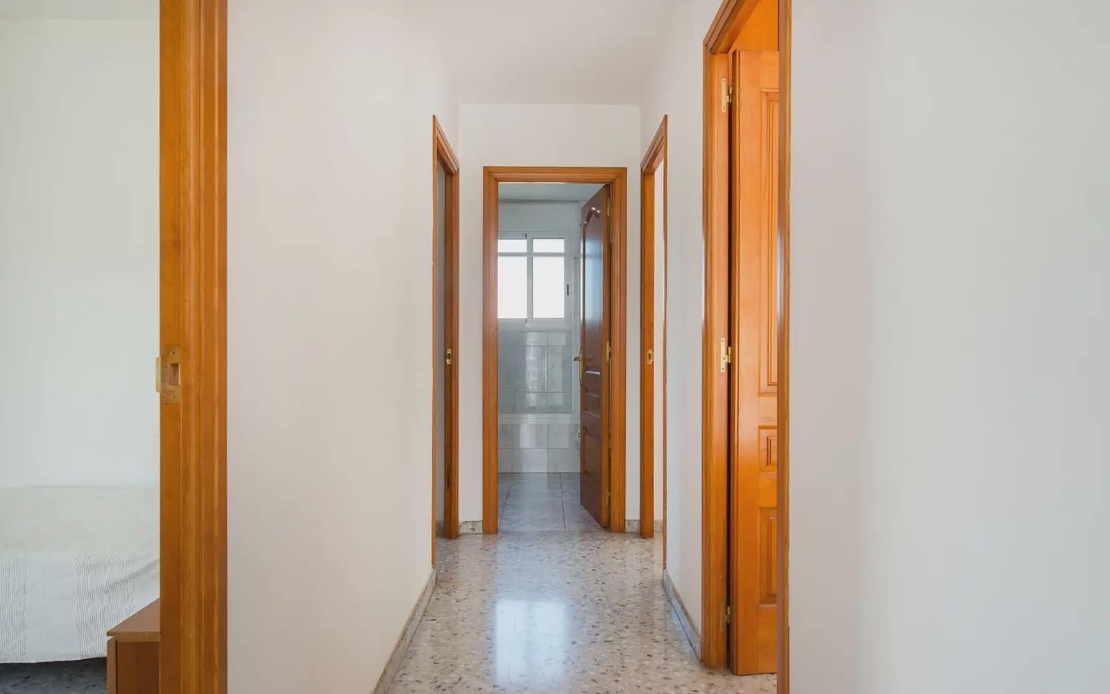 4 bedroom Villa for sale in Sant Fost de Campsentelles with garage - € 455,000 (Ref: 10160544)