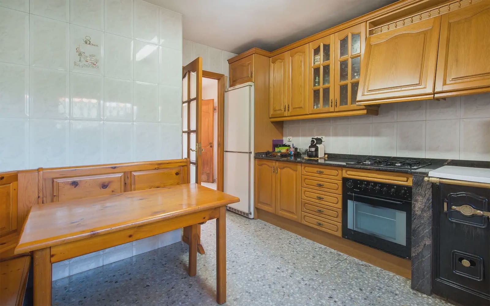 4 bedroom Villa for sale in Sant Fost de Campsentelles with garage - € 455,000 (Ref: 10160544)