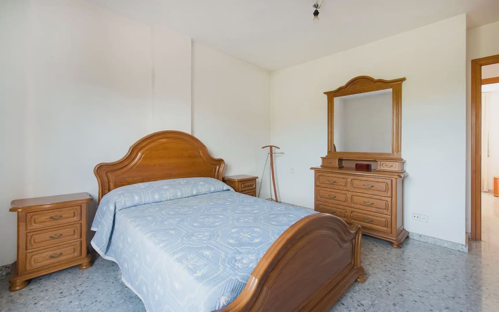 4 bedroom Villa for sale in Sant Fost de Campsentelles with garage - € 455,000 (Ref: 10160544)