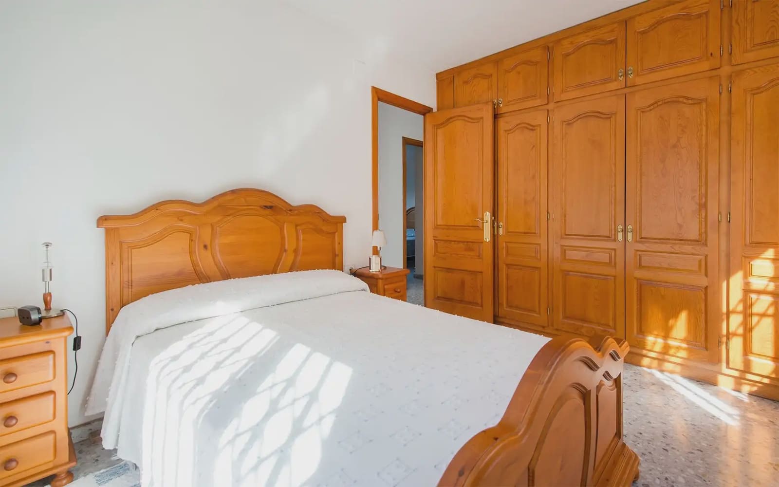 4 bedroom Villa for sale in Sant Fost de Campsentelles with garage - € 455,000 (Ref: 10160544)