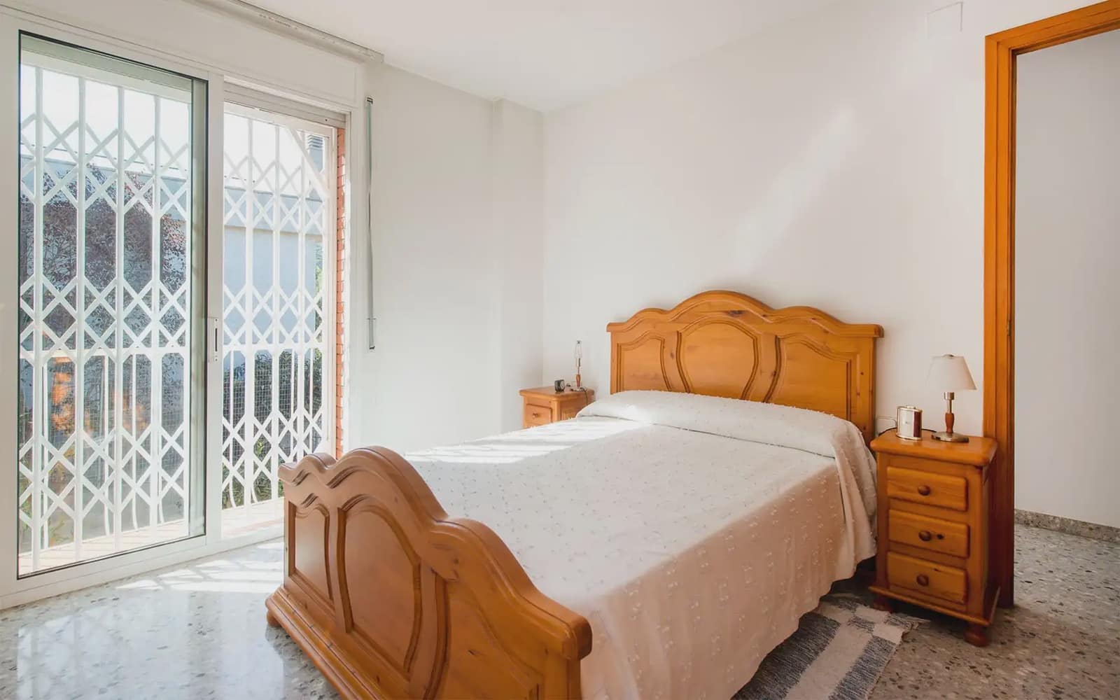 4 bedroom Villa for sale in Sant Fost de Campsentelles with garage - € 455,000 (Ref: 10160544)