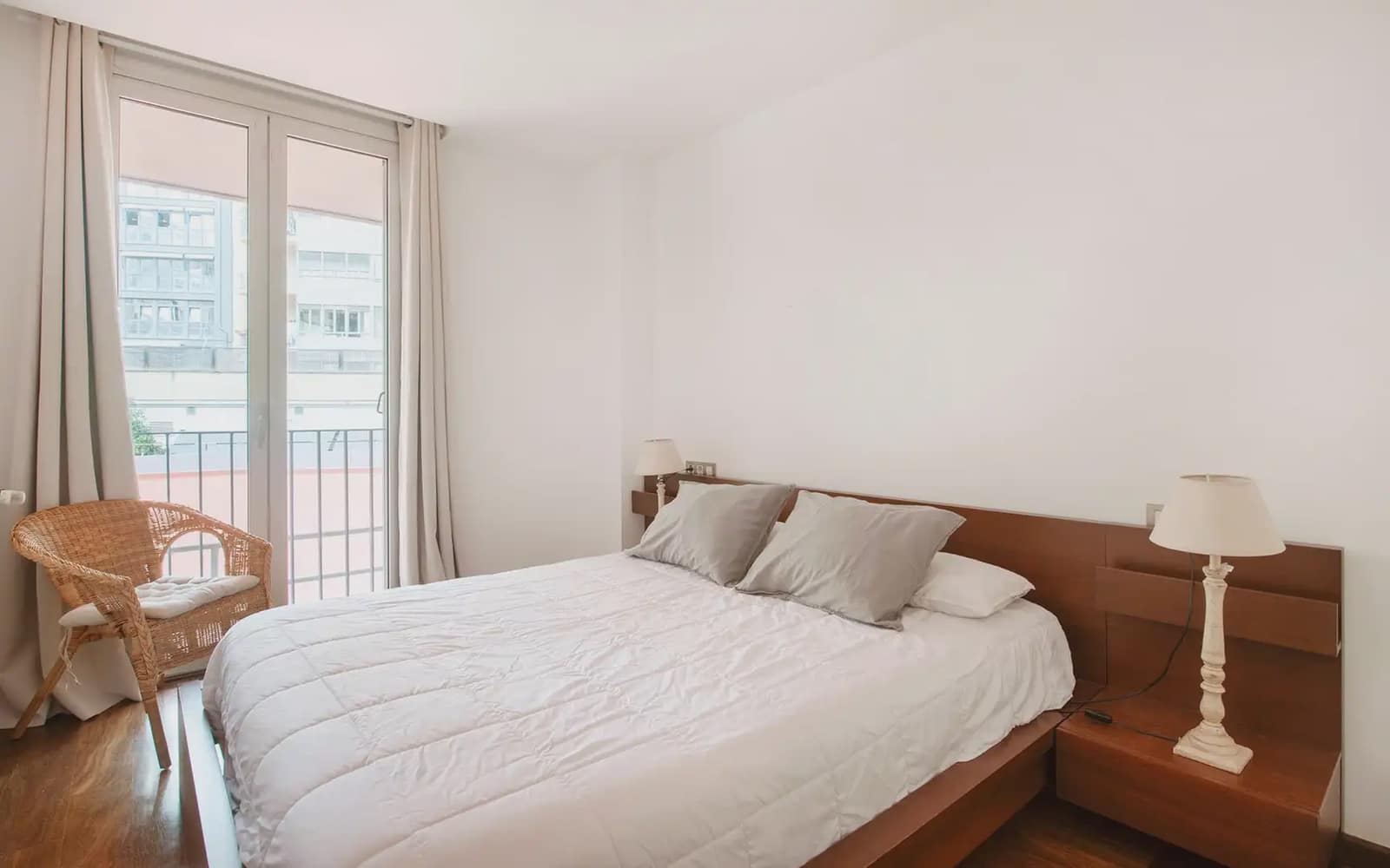 2 bedroom Flat for sale in Barcelona city - € 550,000 (Ref: 10165840)