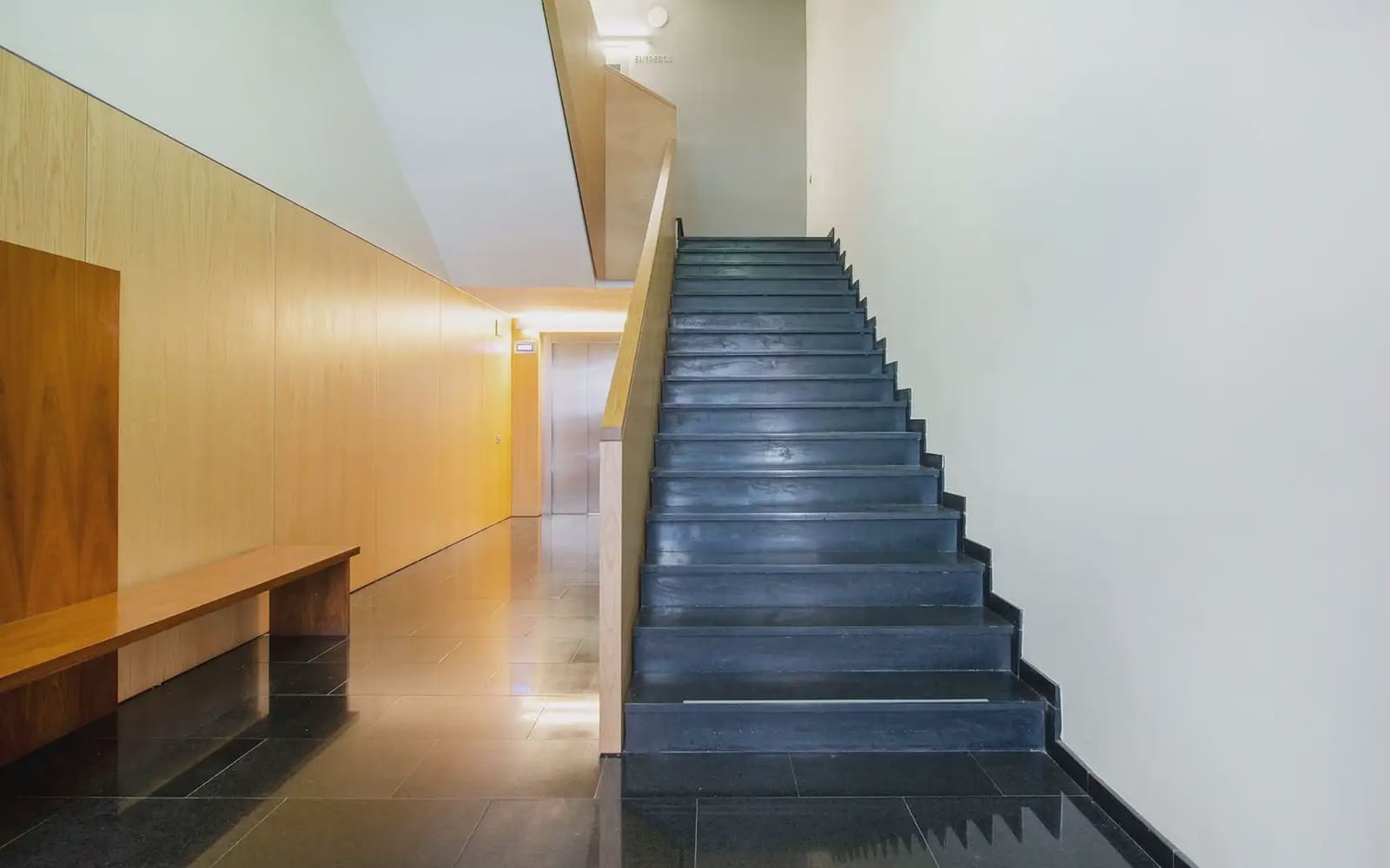 2 bedroom Flat for sale in Barcelona city - € 550,000 (Ref: 10165840)
