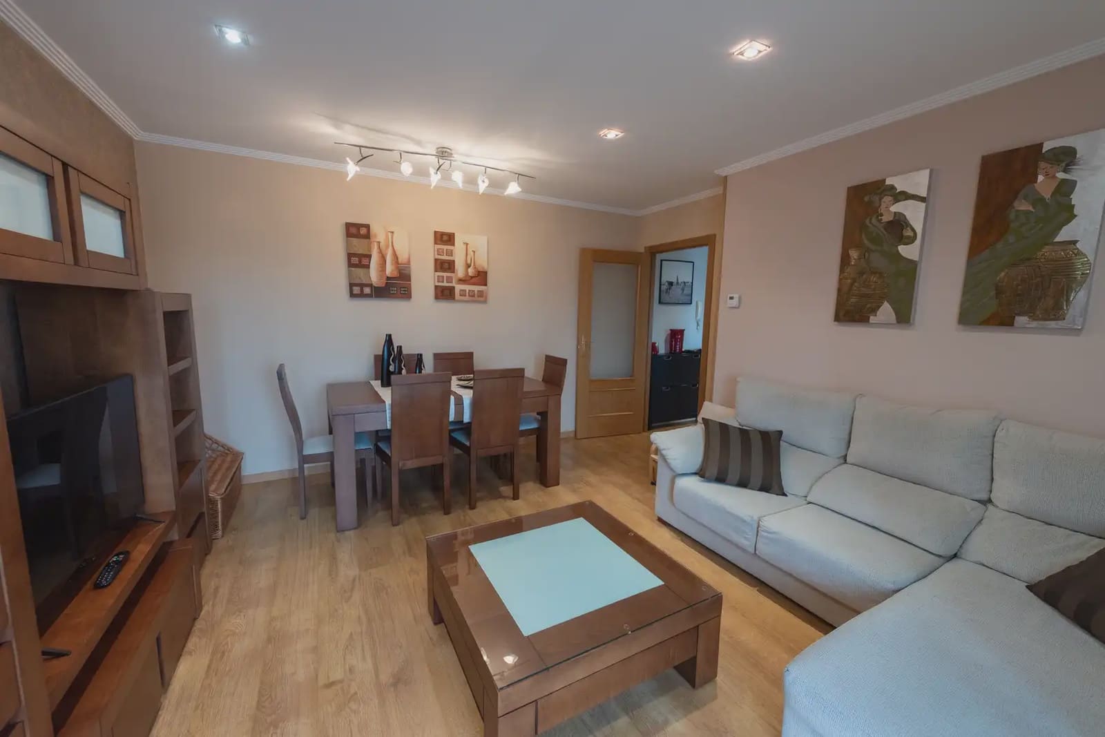 3 bedroom Flat for sale in Arroyo de la Encomienda with pool garage - € 249,500 (Ref: 10167938)