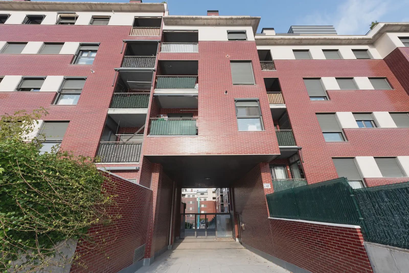 3 bedroom Flat for sale in Arroyo de la Encomienda with pool garage - € 249,500 (Ref: 10167938)
