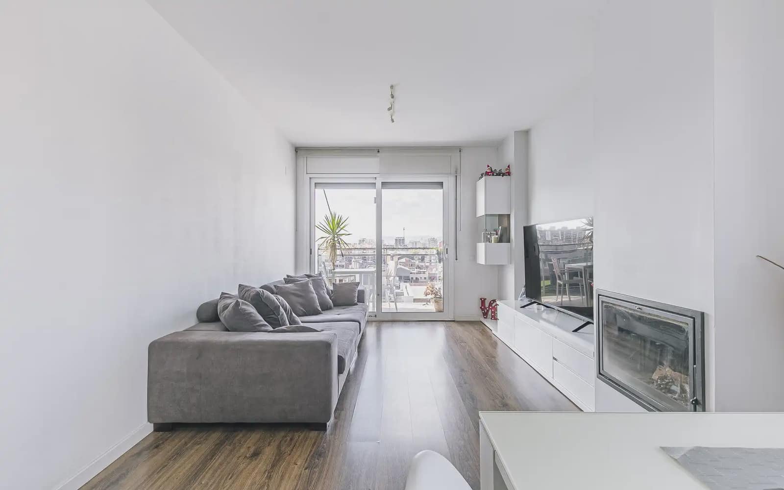 4 Zimmer Penthouse zu verkaufen in L'Hospitalet de Llobregat mit Pool - 571.000 € (Ref: 10170278)