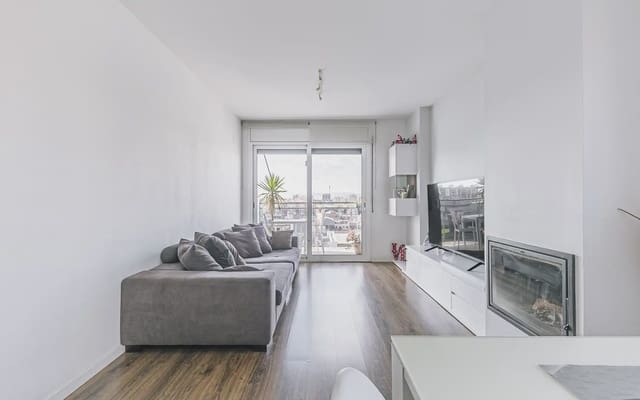 4 Zimmer Penthouse zu verkaufen in L'Hospitalet de Llobregat mit Pool - 571.000 € (Ref: 10170278)