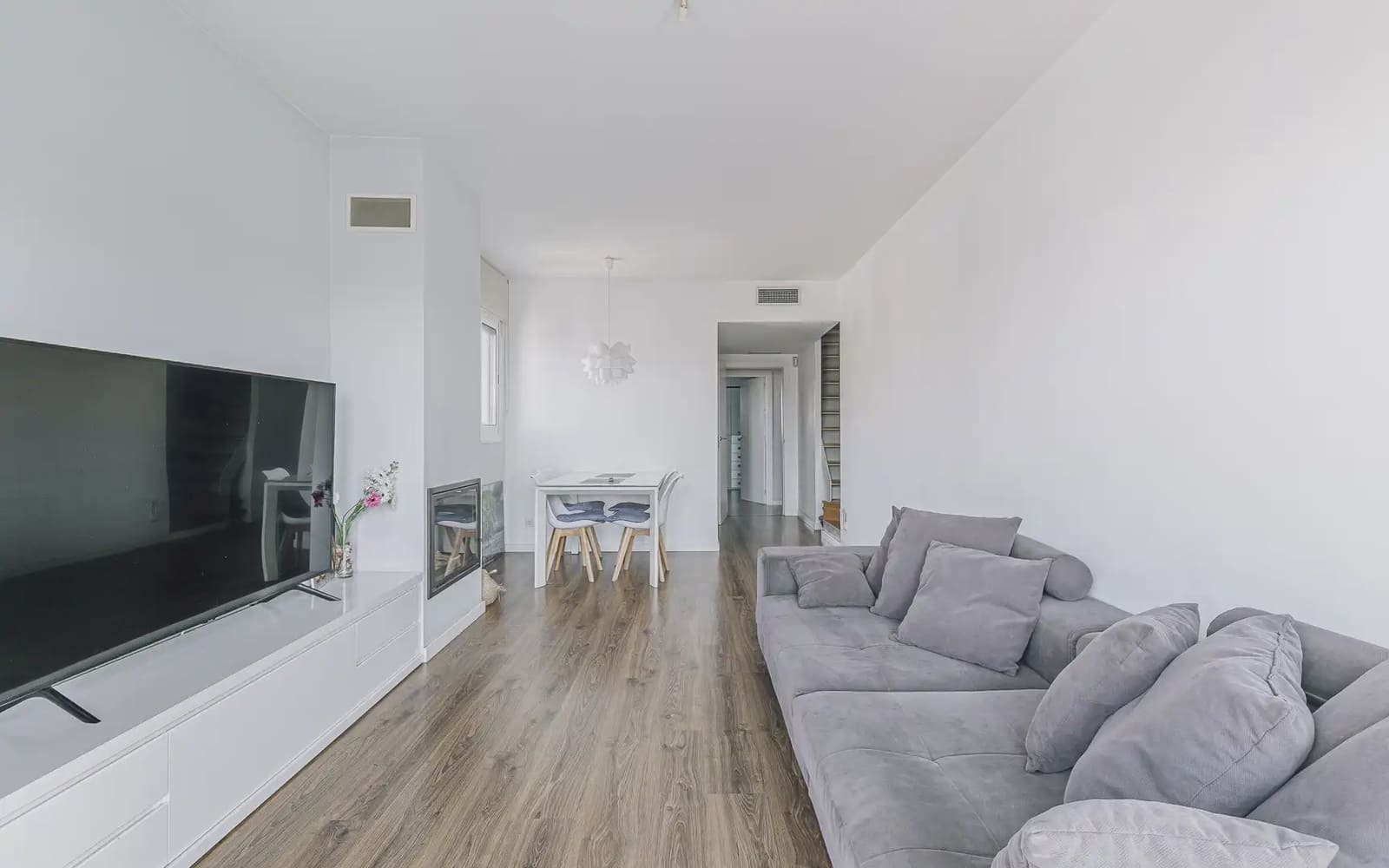 4 Zimmer Penthouse zu verkaufen in L'Hospitalet de Llobregat mit Pool - 571.000 € (Ref: 10170278)