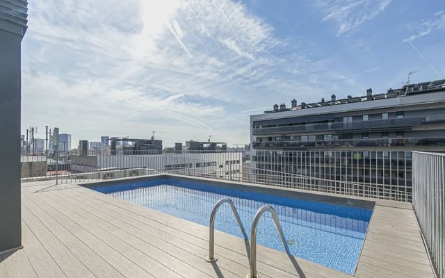 4 Zimmer Penthouse zu verkaufen in L'Hospitalet de Llobregat mit Pool - 571.000 € (Ref: 10170278)