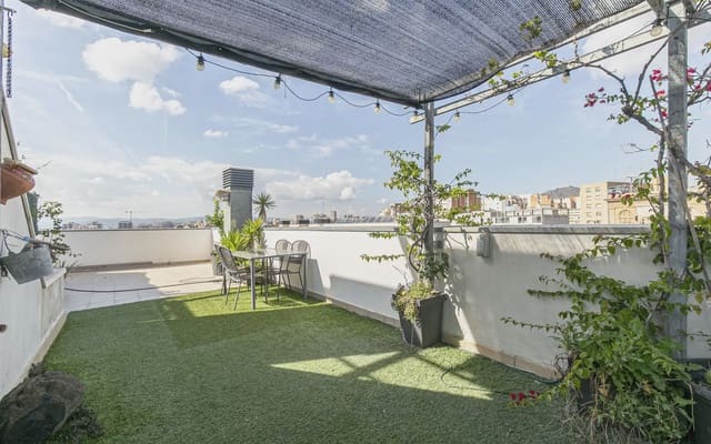 4 Zimmer Penthouse zu verkaufen in L'Hospitalet de Llobregat mit Pool - 571.000 € (Ref: 10170278)