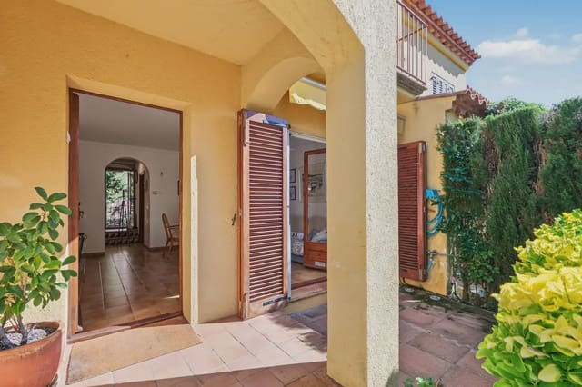4 soverom Rekkehus til salgs i Calella de Palafrugell, Palafrugell med garasje - € 625 000 (Ref: 10171810)
