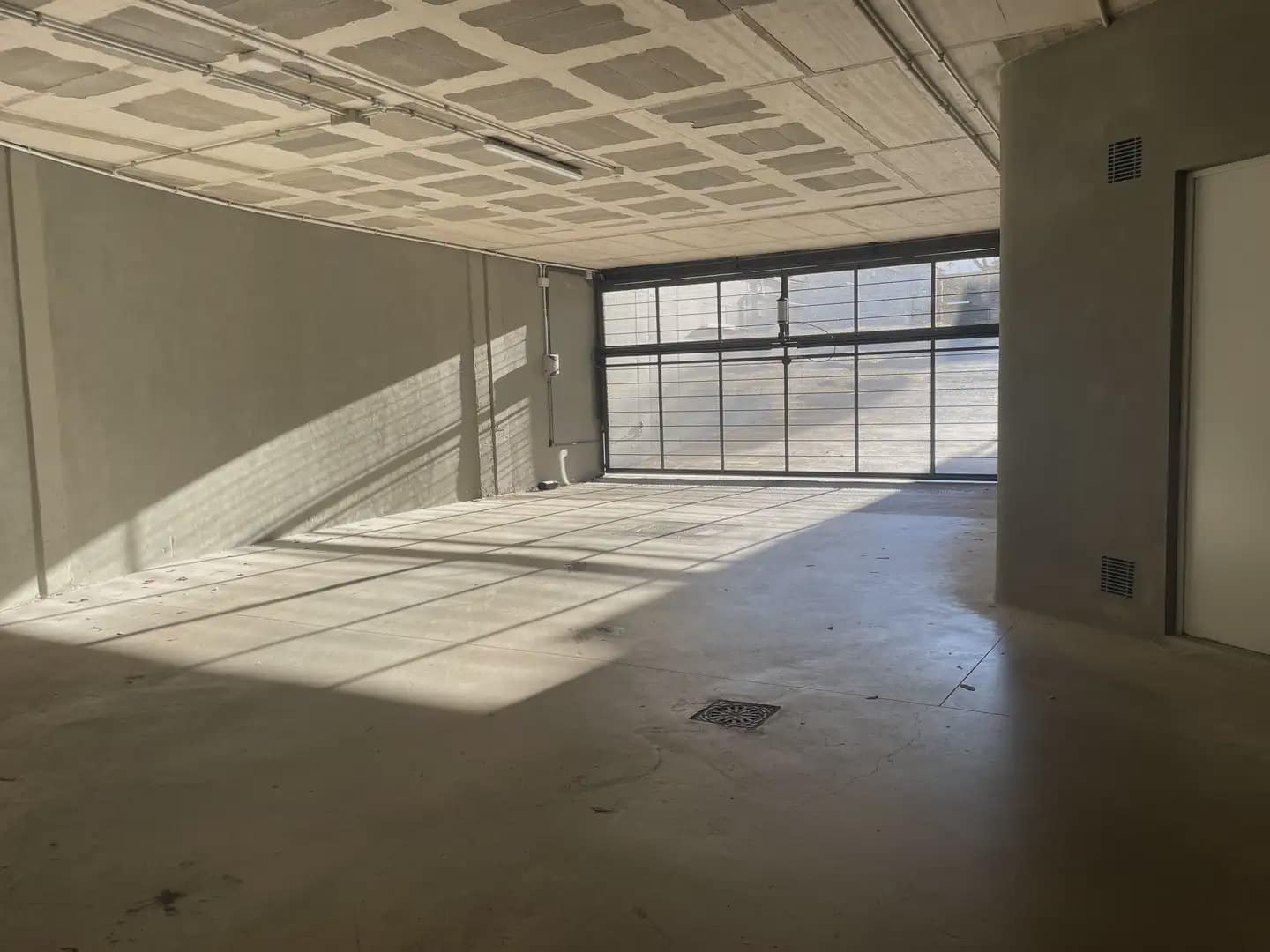 Garasje til salgs i Vilanova i la Geltru - € 25 000 (Ref: 10172801)