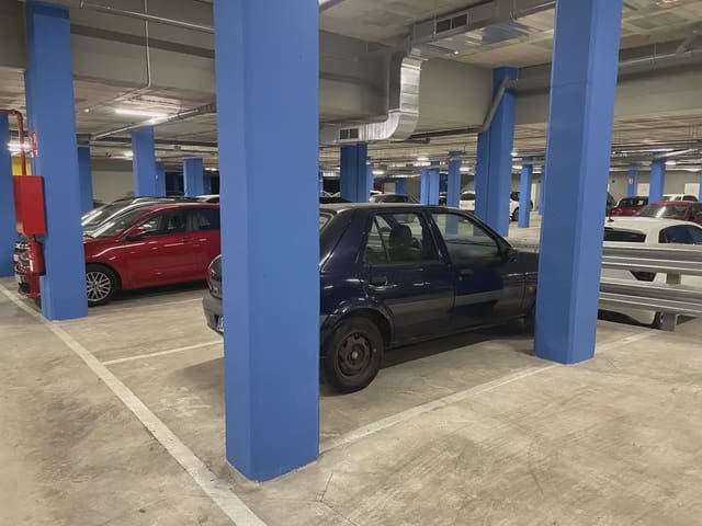 Garasje til salgs i Vilanova i la Geltrú - € 25 000 (Ref: 10172801)
