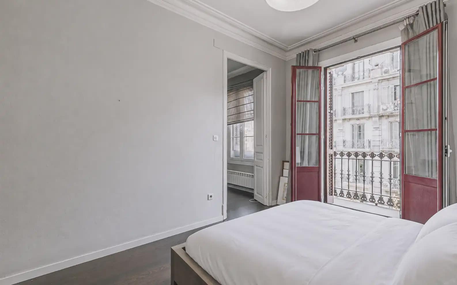 3 slaapkamer Flat te koop in Barcelona stad - € 579.000 (Ref: 10172968)
