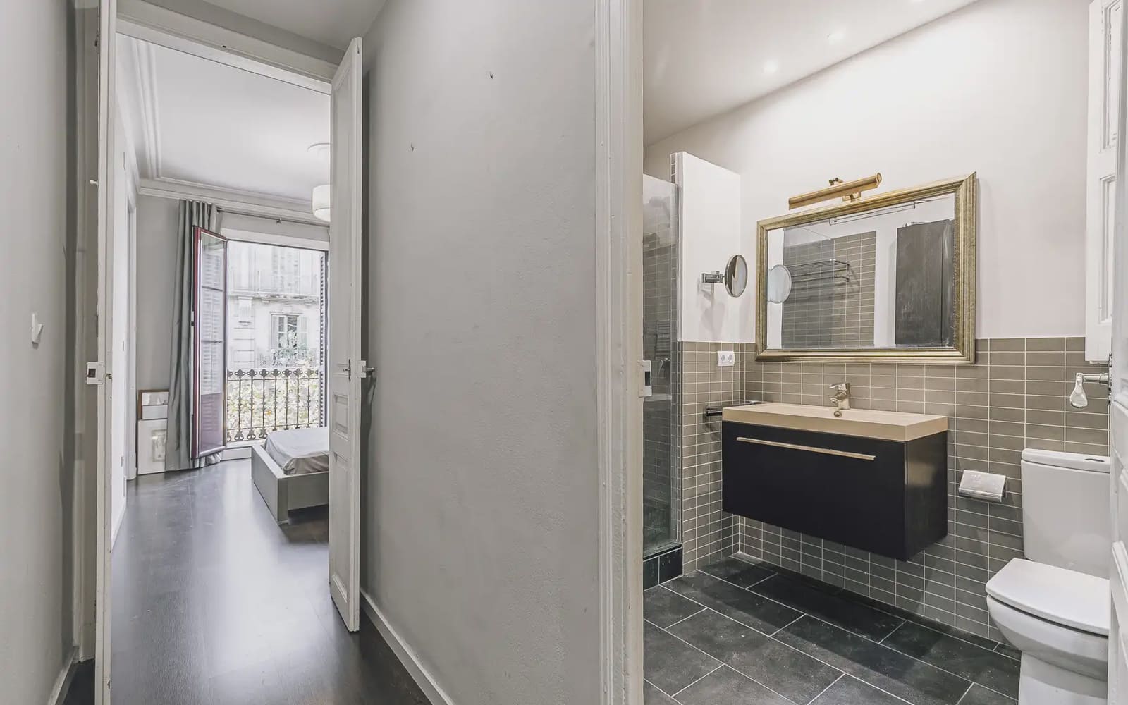 3 slaapkamer Flat te koop in Barcelona stad - € 579.000 (Ref: 10172968)