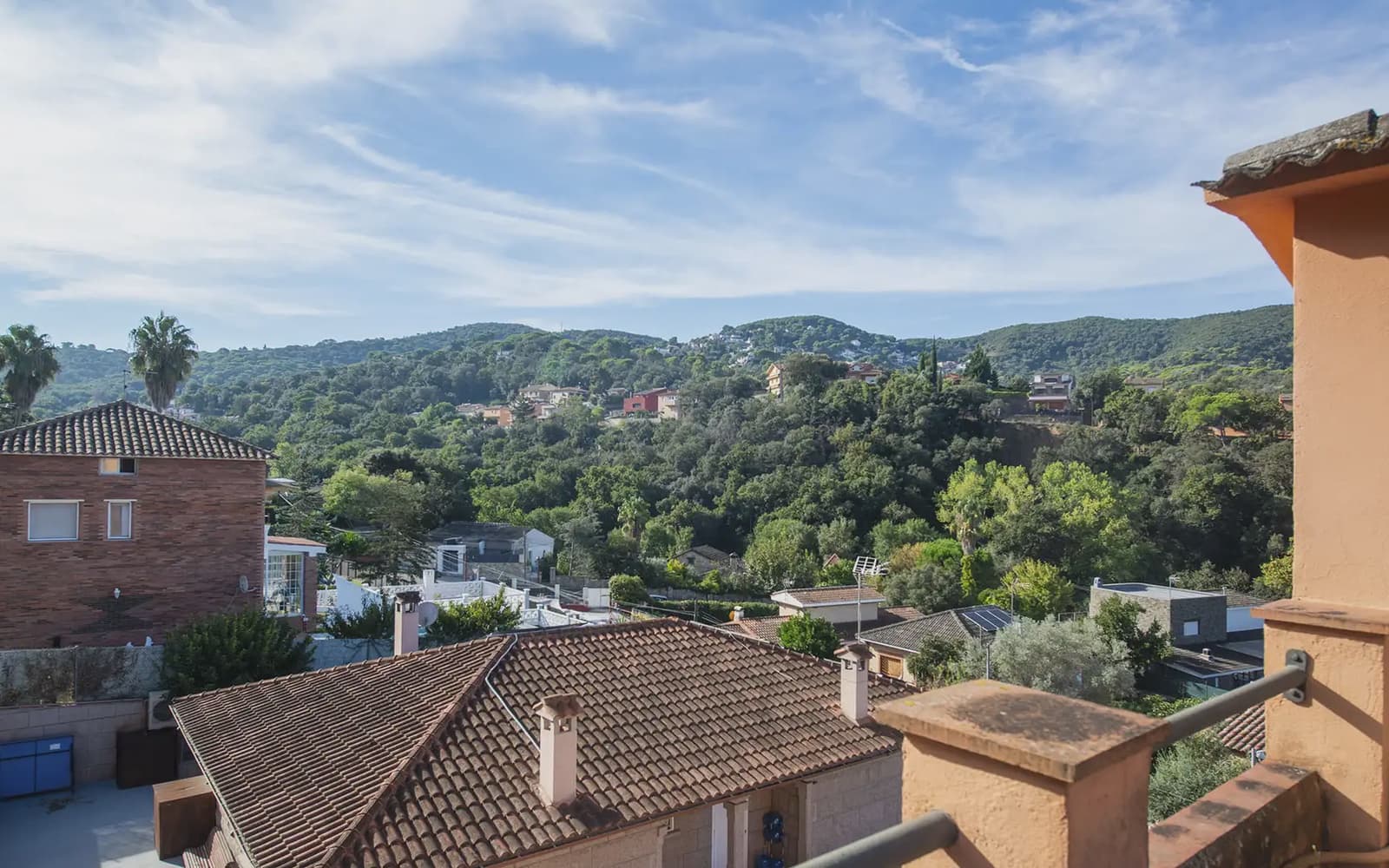 7 soveværelse Villa til salg i Sant Fost de Campsentelles med garage - € 395.000 (Ref: 10177517)