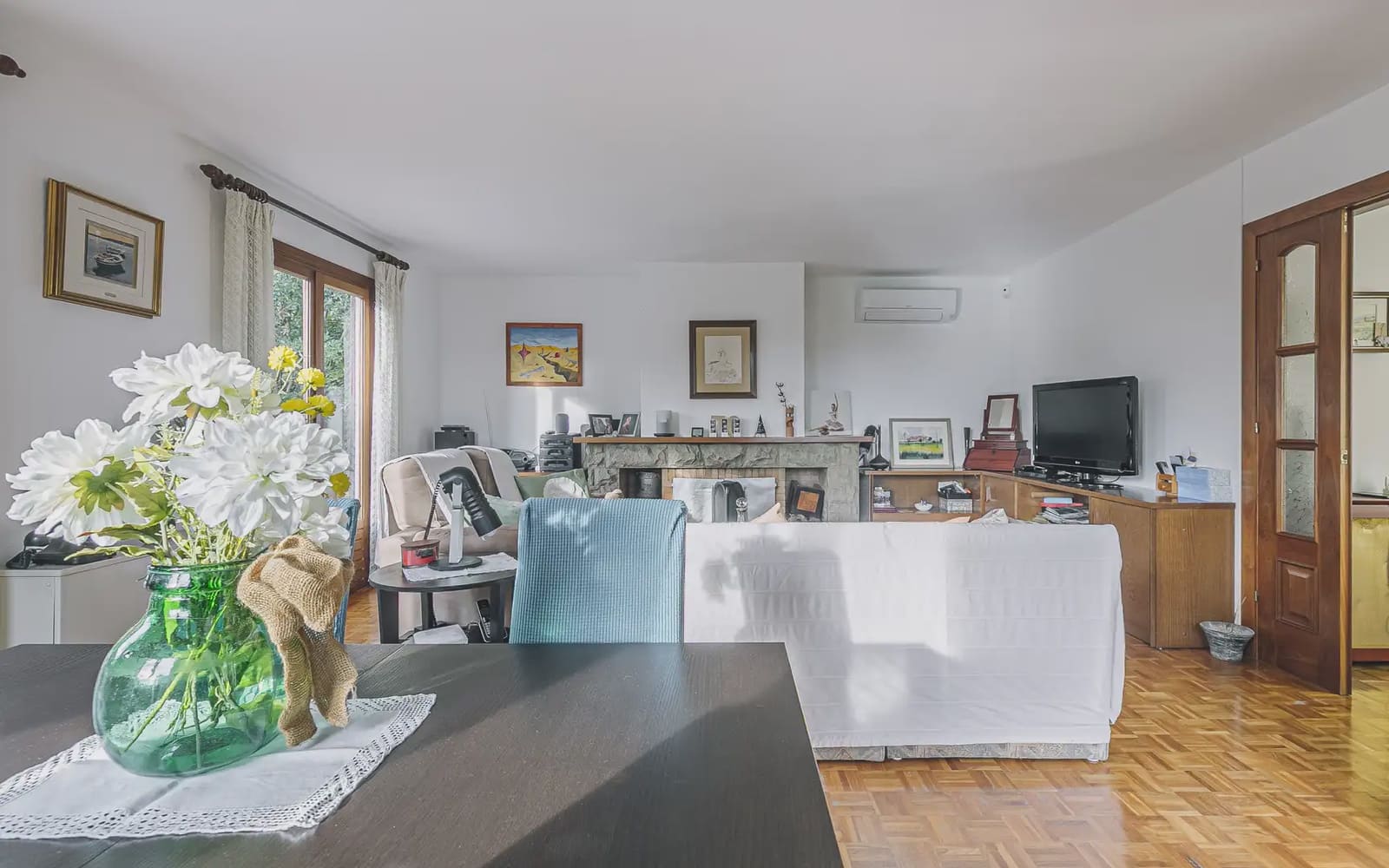 5 bedroom Villa for sale in Sant Fruitos de Bages with garage - € 459,000 (Ref: 10179416)