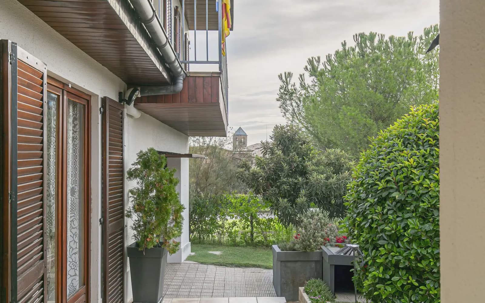 5 bedroom Villa for sale in Sant Fruitos de Bages with garage - € 459,000 (Ref: 10179416)