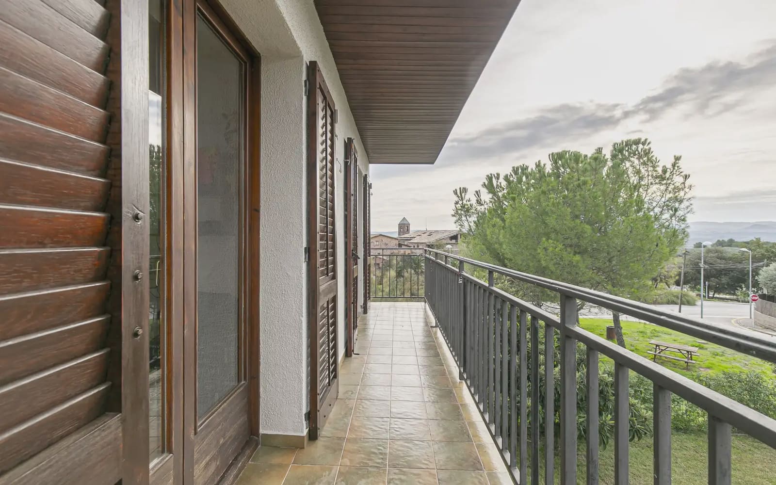 5 bedroom Villa for sale in Sant Fruitos de Bages with garage - € 459,000 (Ref: 10179416)