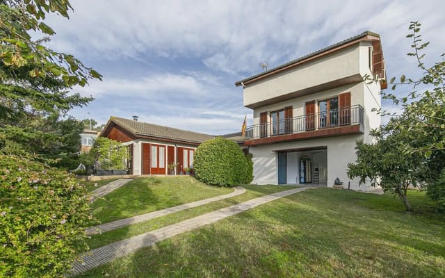 5 bedroom Villa for sale in Sant Fruitós de Bages - € 459,000 (Ref: 10179416)
