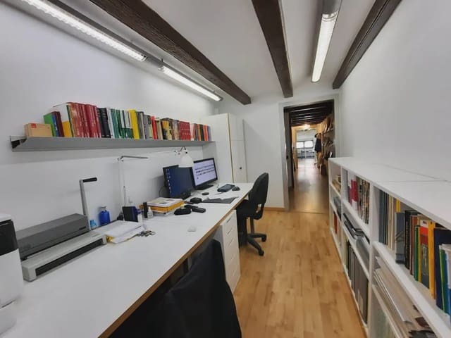 Commerciale da affittare in La Dreta de L'Eixample, Barcelona città - 1.275 € (Rif: 10181684)