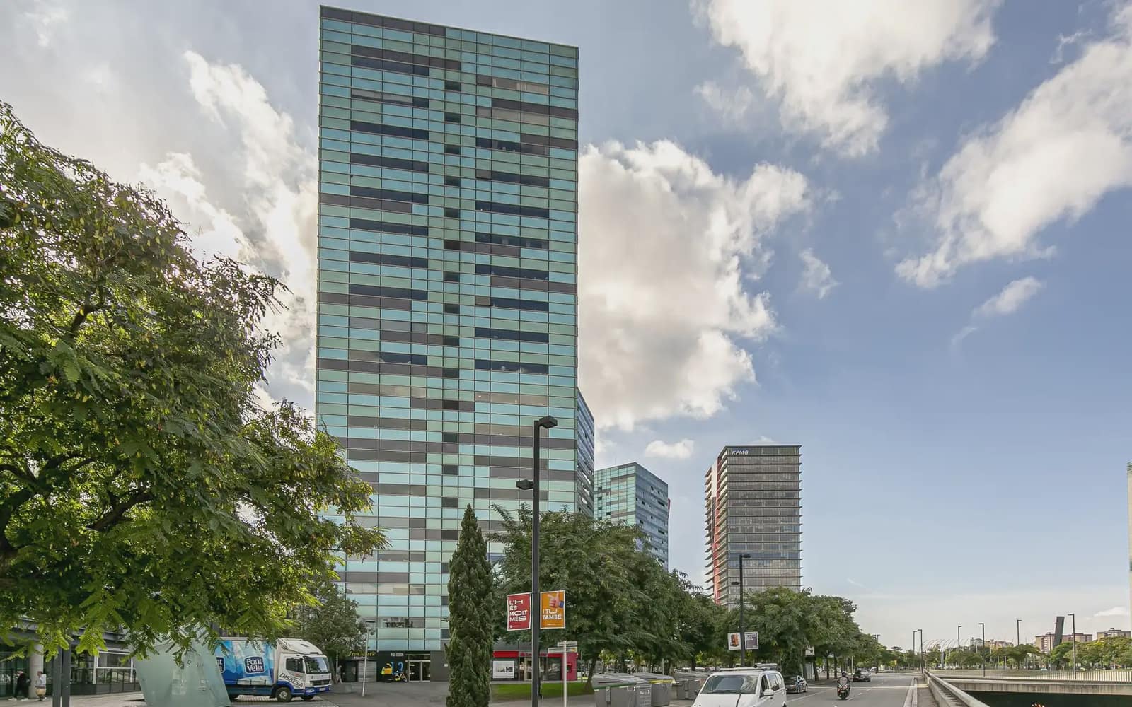 2 sypialnia Mieszkanie na sprzedaż w L'Hospitalet de Llobregat z garażem - 588 000 € (Ref: 10181685)