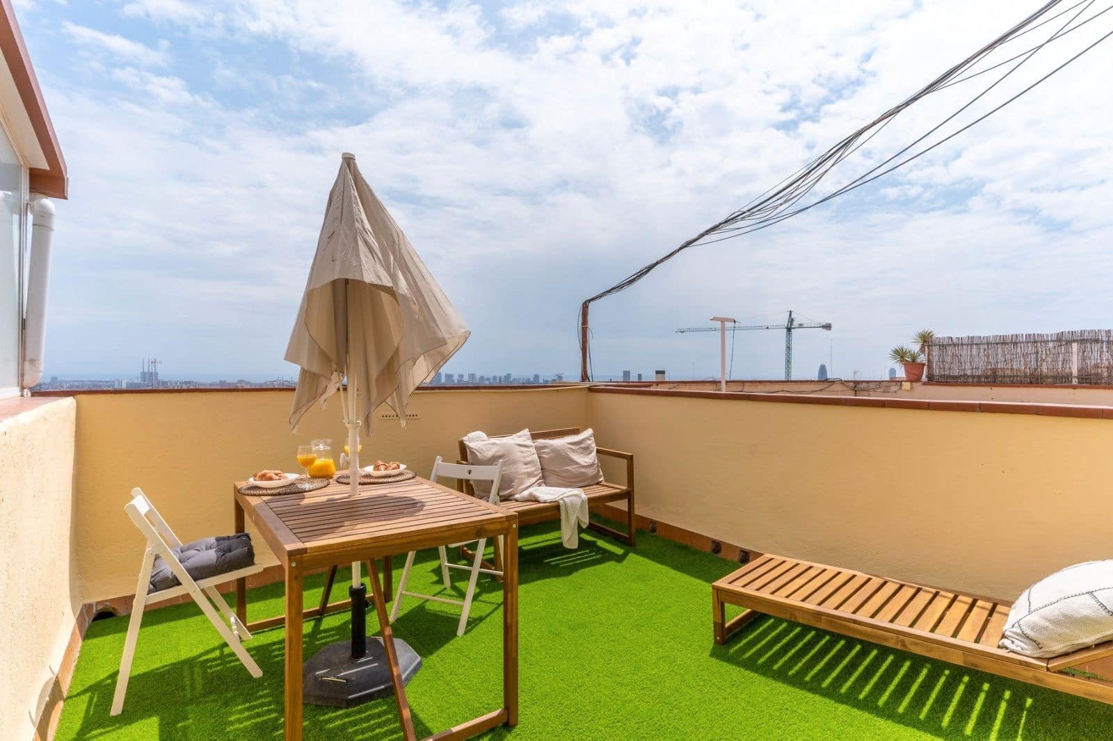 1 soveværelse Penthouse til salg i Barcelona by - € 280.000 (Ref: 8585144)
