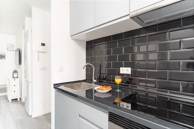 1 chambre Penthouse à vendre à La Font d'en Fargues, Barcelone ville - 280 000 € (Ref: 8585144)