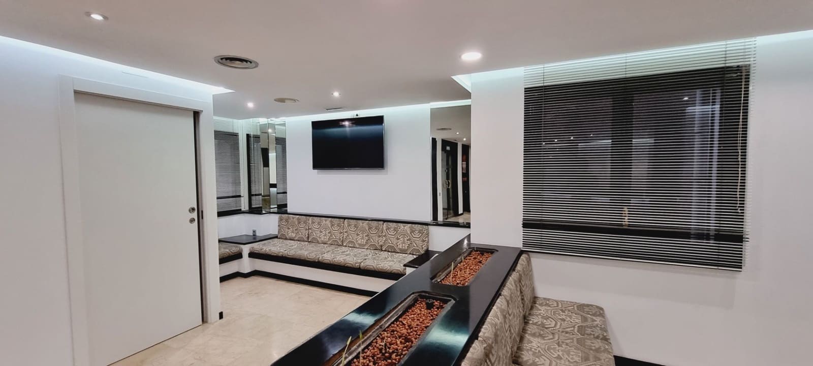 Kantoor te koop in Barcelona stad - € 285.000 (Ref: 8585157)