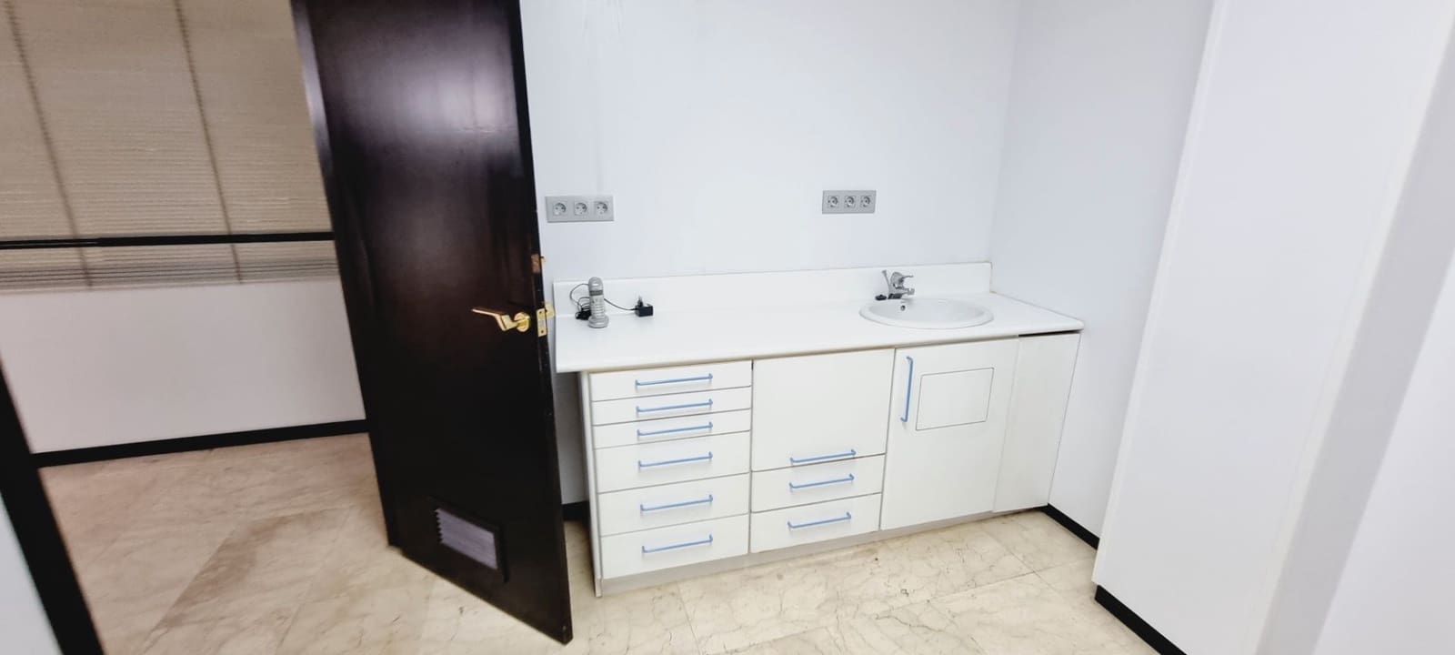 Kantoor te koop in Barcelona stad - € 285.000 (Ref: 8585157)