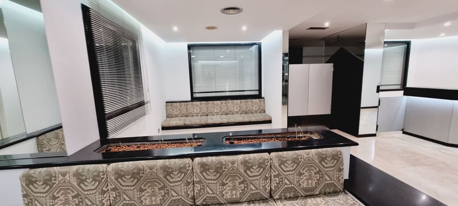 Kantoor te koop in Barcelona stad - € 285.000 (Ref: 8585157)