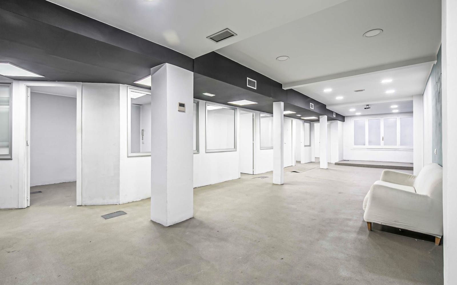 Kontor til salg i Barcelona by - € 495.000 (Ref: 8585178)