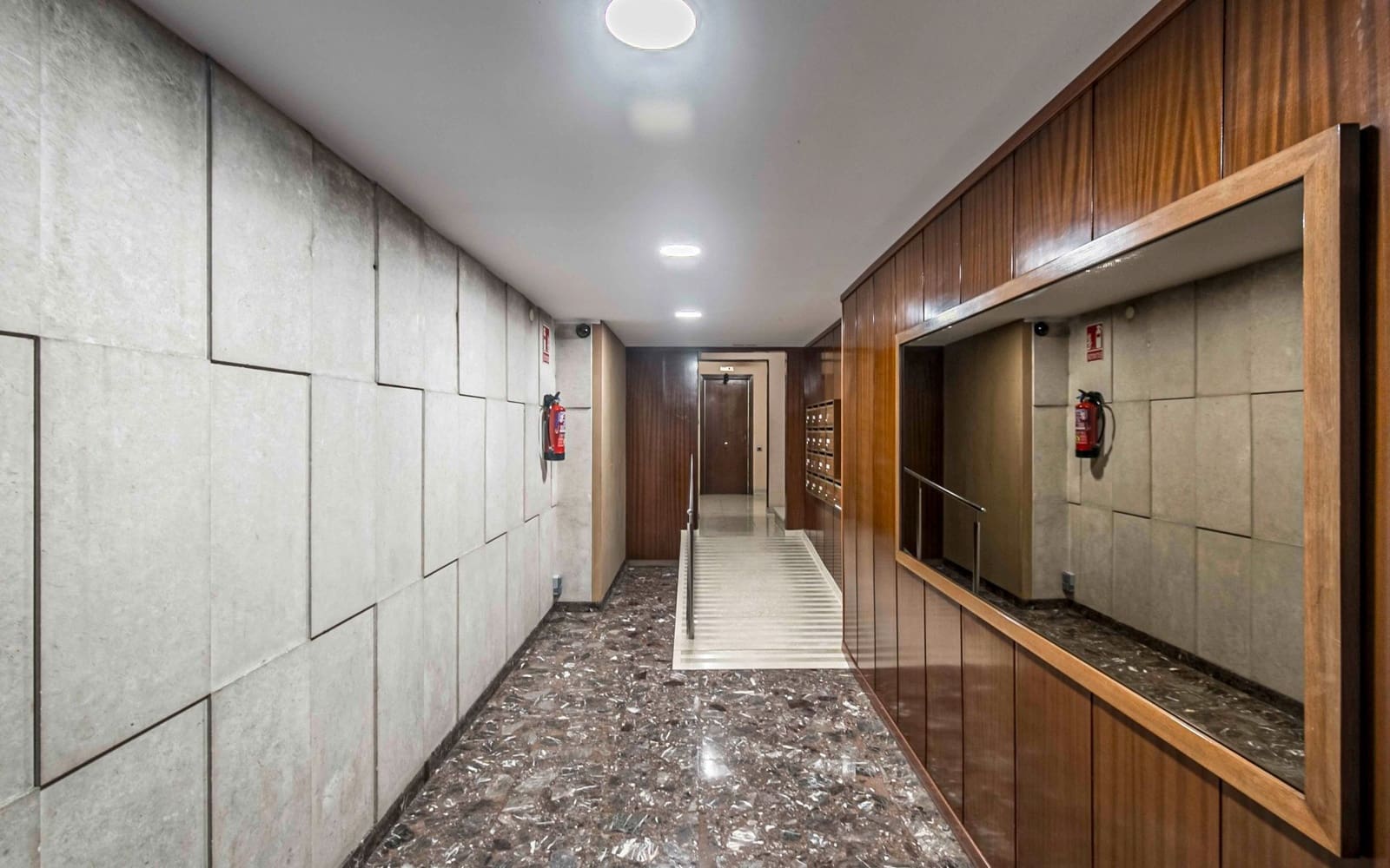 Kontor til salg i Barcelona by - € 495.000 (Ref: 8585178)