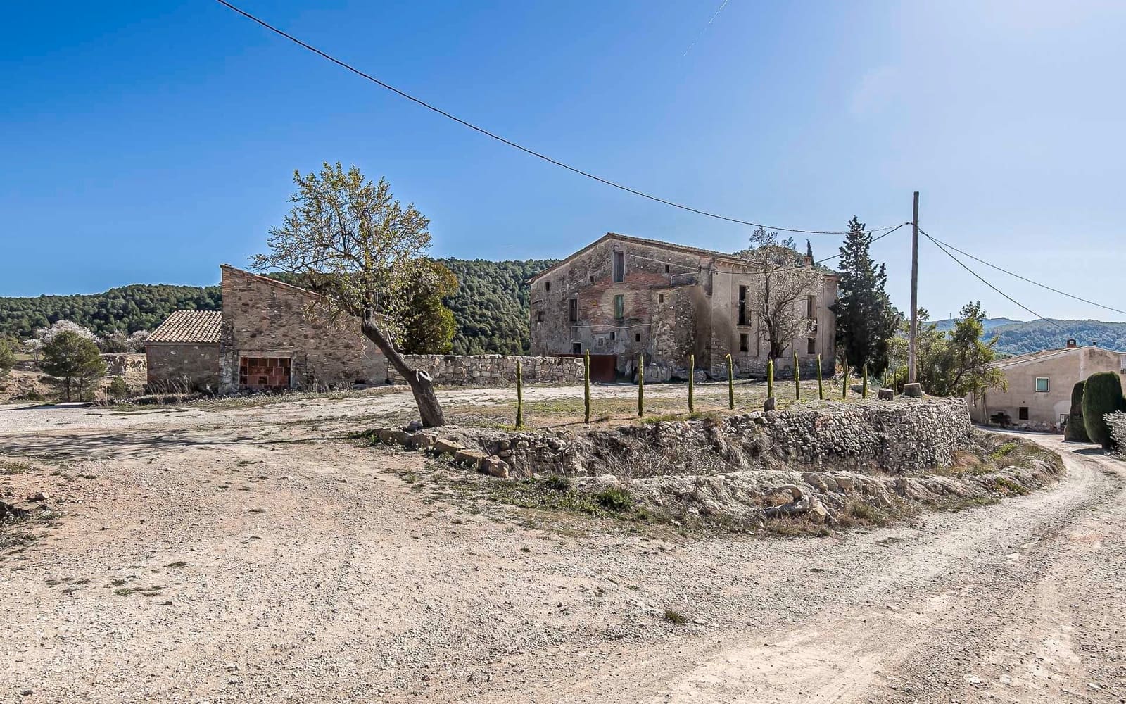 15 slaapkamer Finca/Landhuis te koop in Castelloli - € 475.000 (Ref: 8585185)