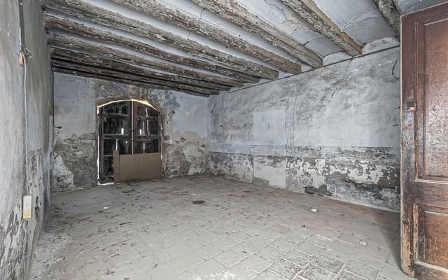 15 slaapkamer Finca/Landhuis te koop in Castellolí - € 475.000 (Ref: 8585185)