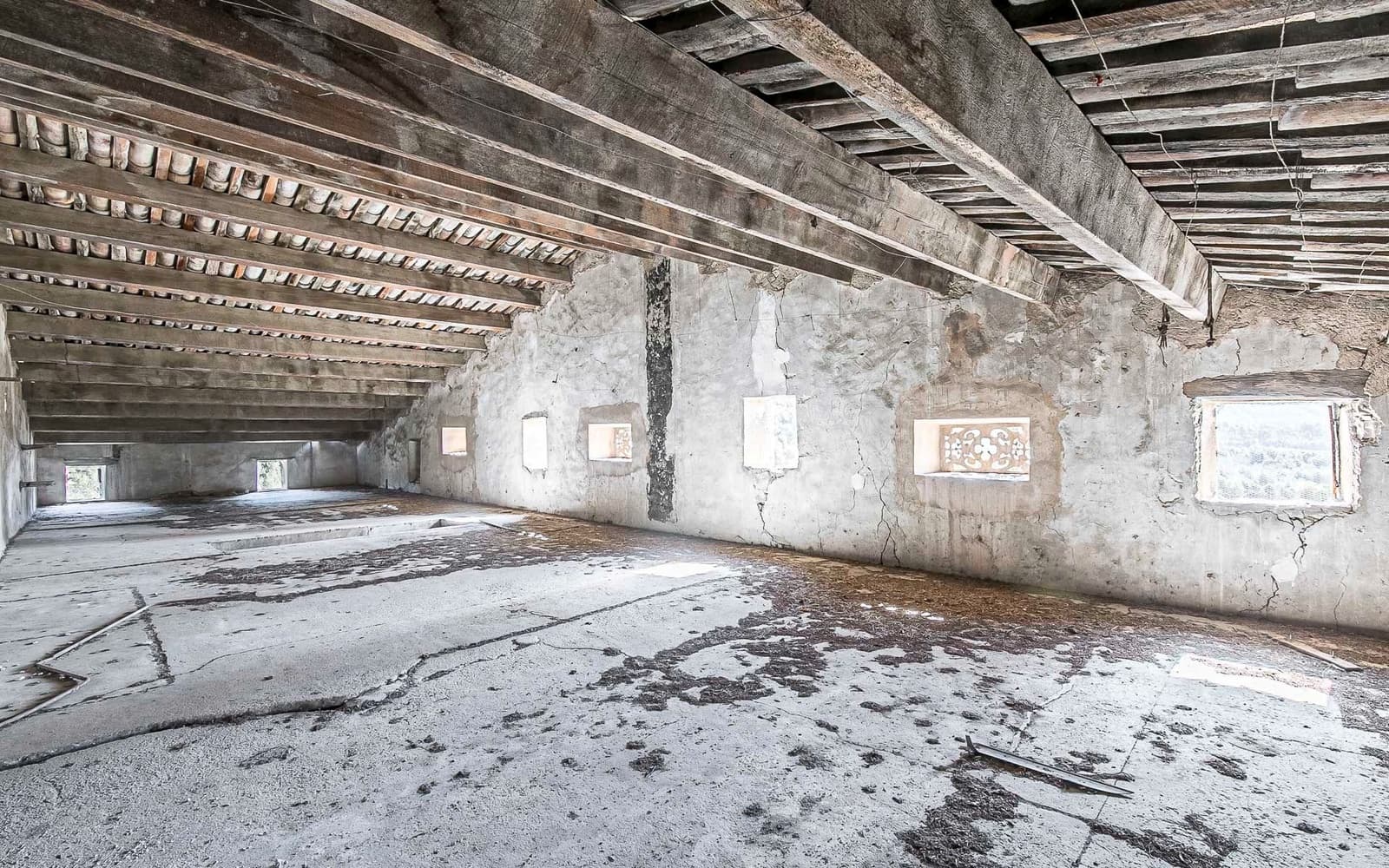 15 slaapkamer Finca/Landhuis te koop in Castelloli - € 475.000 (Ref: 8585185)