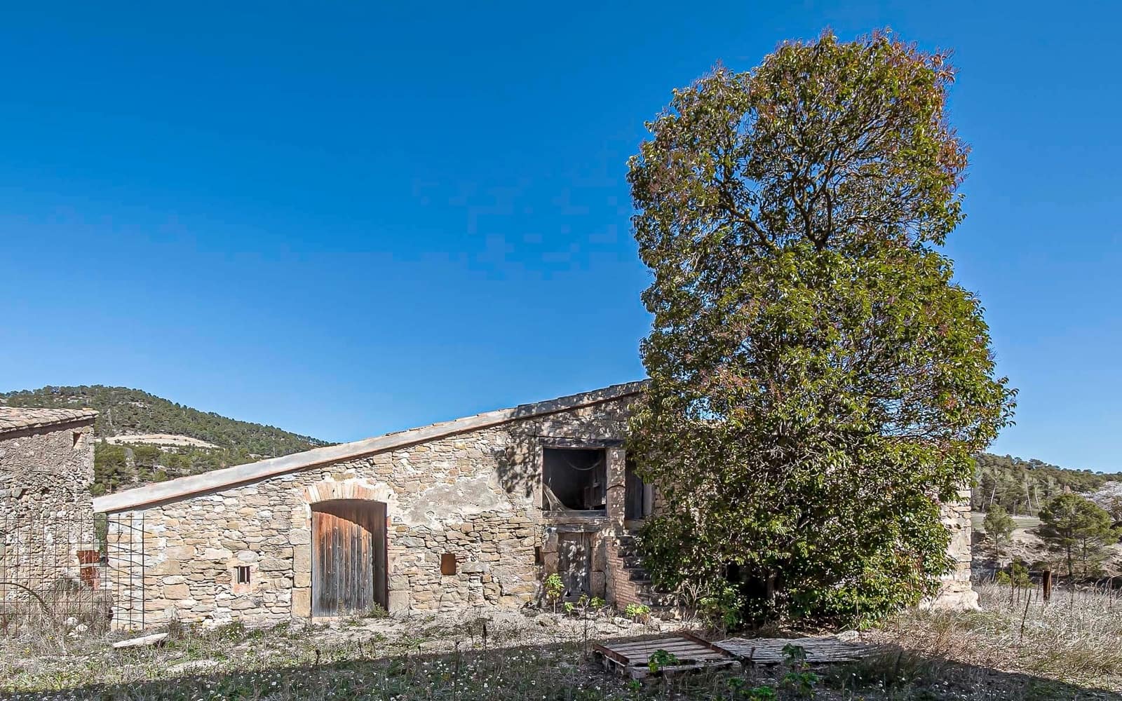 15 slaapkamer Finca/Landhuis te koop in Castelloli - € 475.000 (Ref: 8585185)