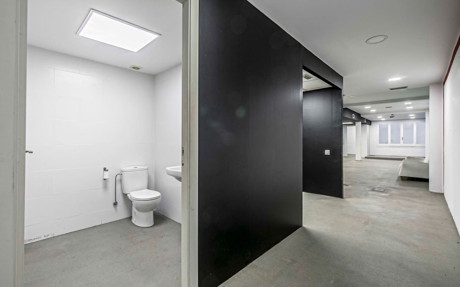 Komercyjne na sprzedaż w Miasto Barcelona - 495 000 € (Ref: 8585194)