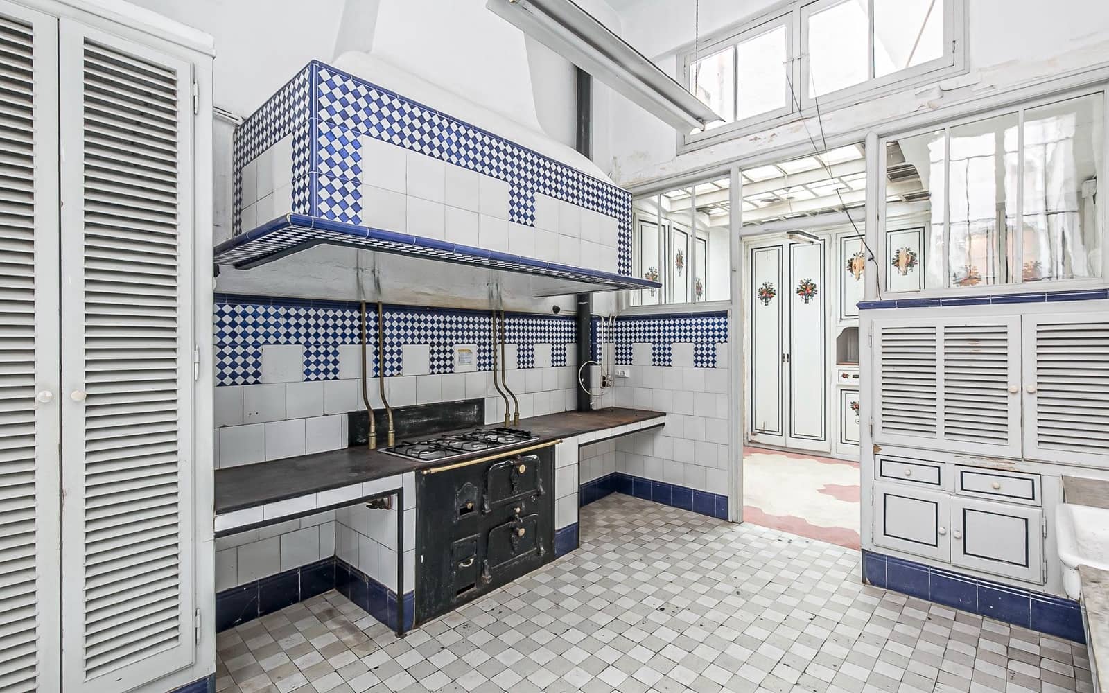 10 soveværelse Byhus til salg i Reus med garage - € 2.100.000 (Ref: 8585202)