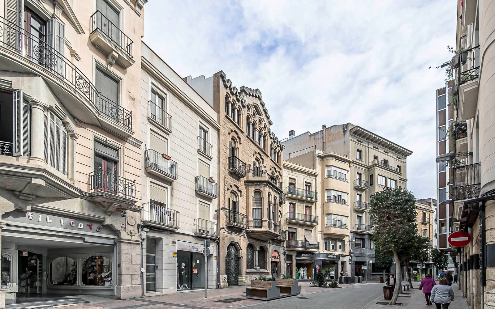 10 soveværelse Byhus til salg i Reus med garage - € 2.100.000 (Ref: 8585202)