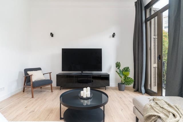 5 soveværelse Lejlighed til salg i La Nova Esquerra de L'Eixample, Barcelona by - € 1.150.000 (Ref: 8585205)