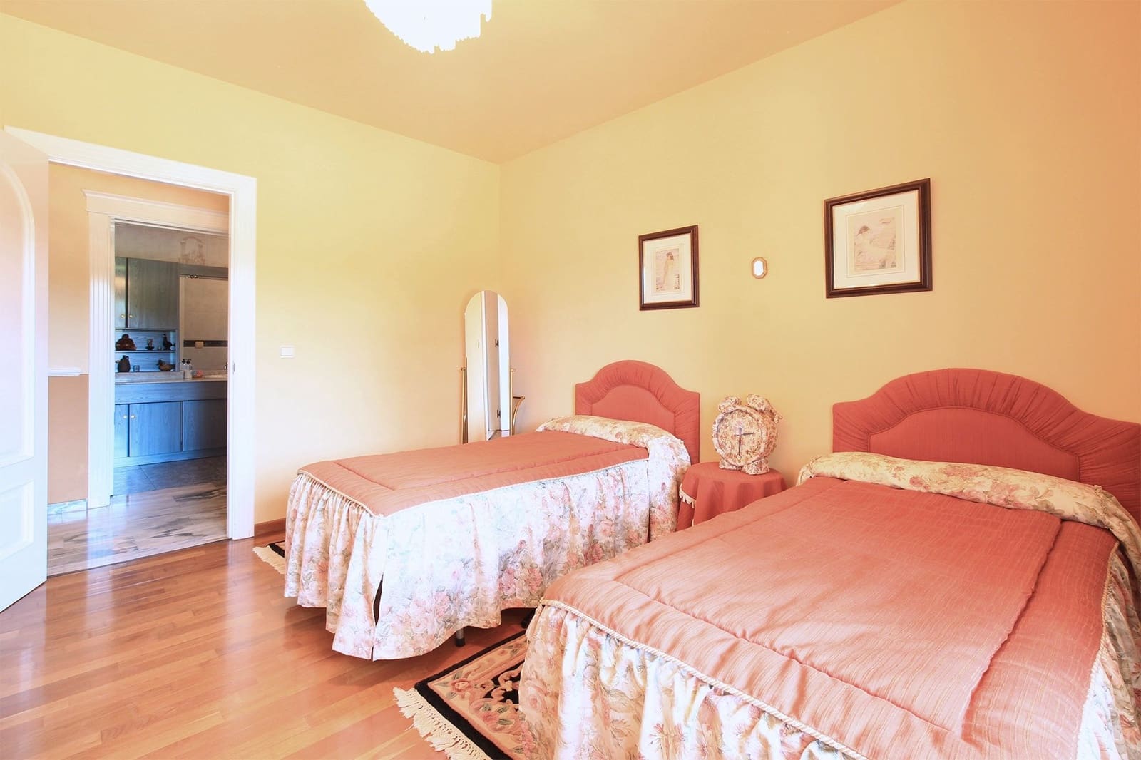 4 soverom Villa til salgs i Albacete by med svømmebasseng garasje - € 650 000 (Ref: 8585220)