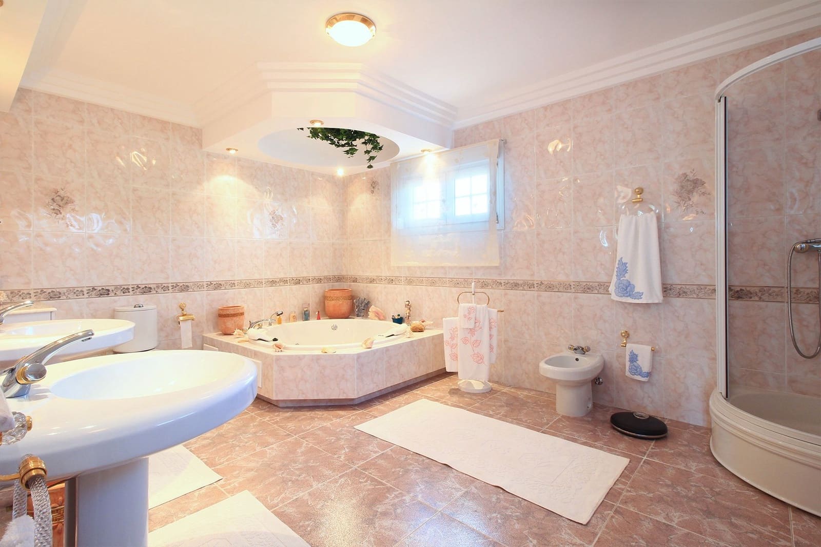 4 soverom Villa til salgs i Albacete by med svømmebasseng garasje - € 650 000 (Ref: 8585220)