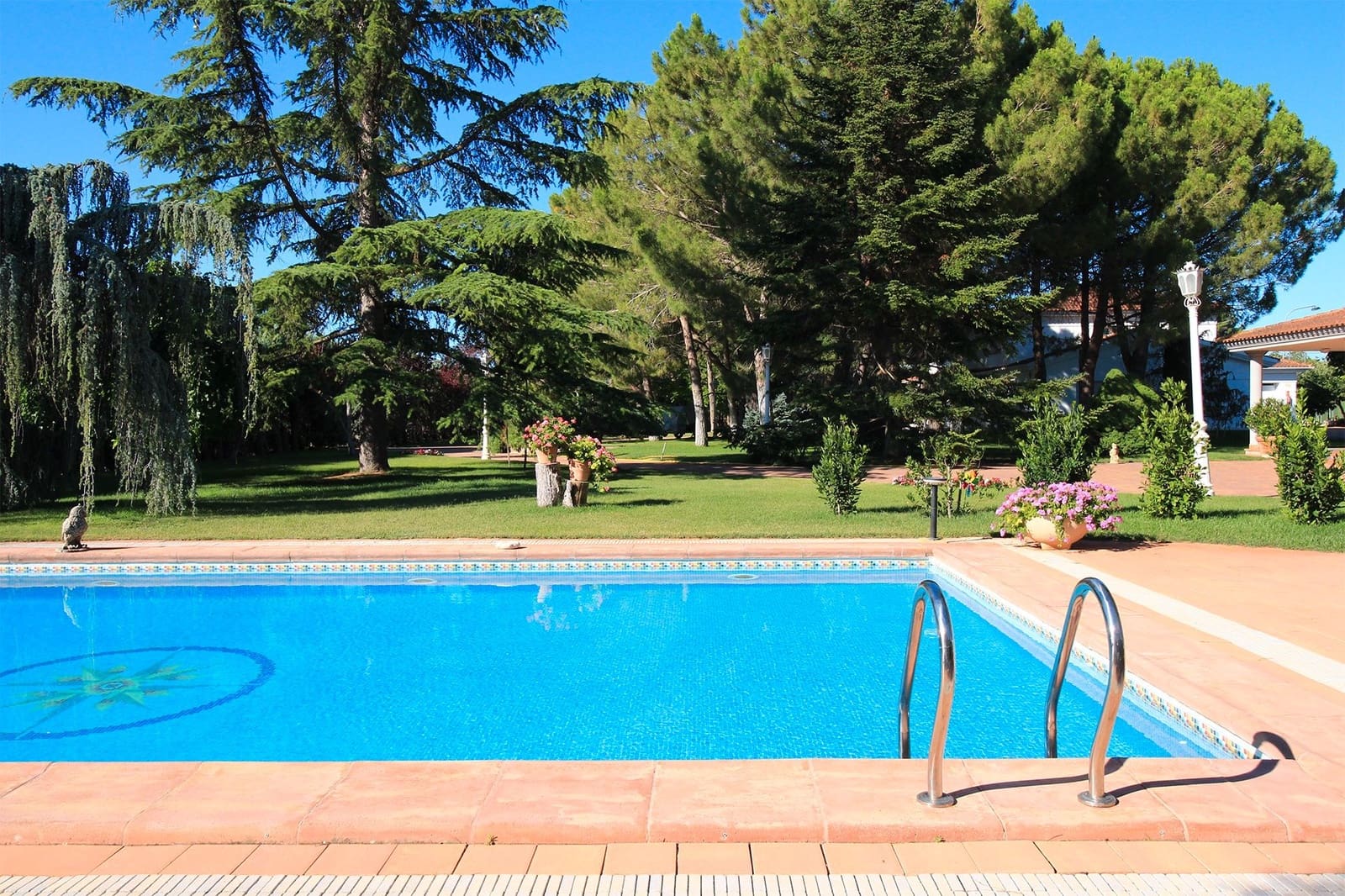 4 soverom Villa til salgs i Albacete by med svømmebasseng garasje - € 650 000 (Ref: 8585220)